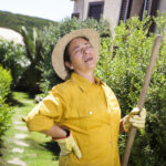 gardening  italian woman pause